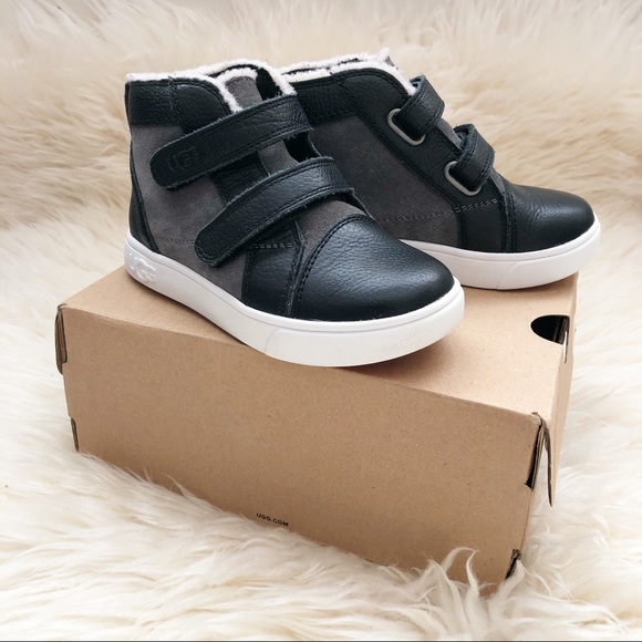 ugg rennon ii black